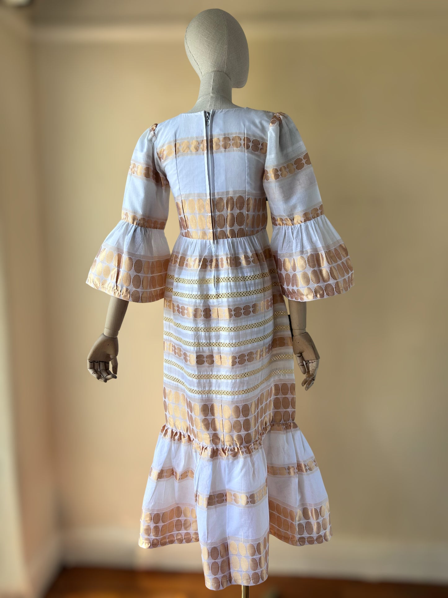 Vintage 1970s Bell Sleeve Regency Summer Dress