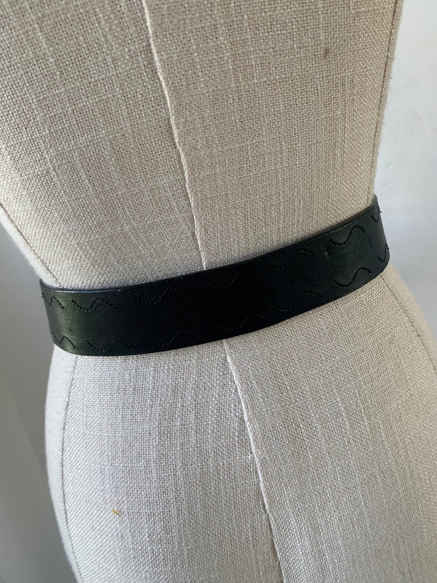 Leather 1980s Western Belt Leather Rodeo Boho Bohemian Belt