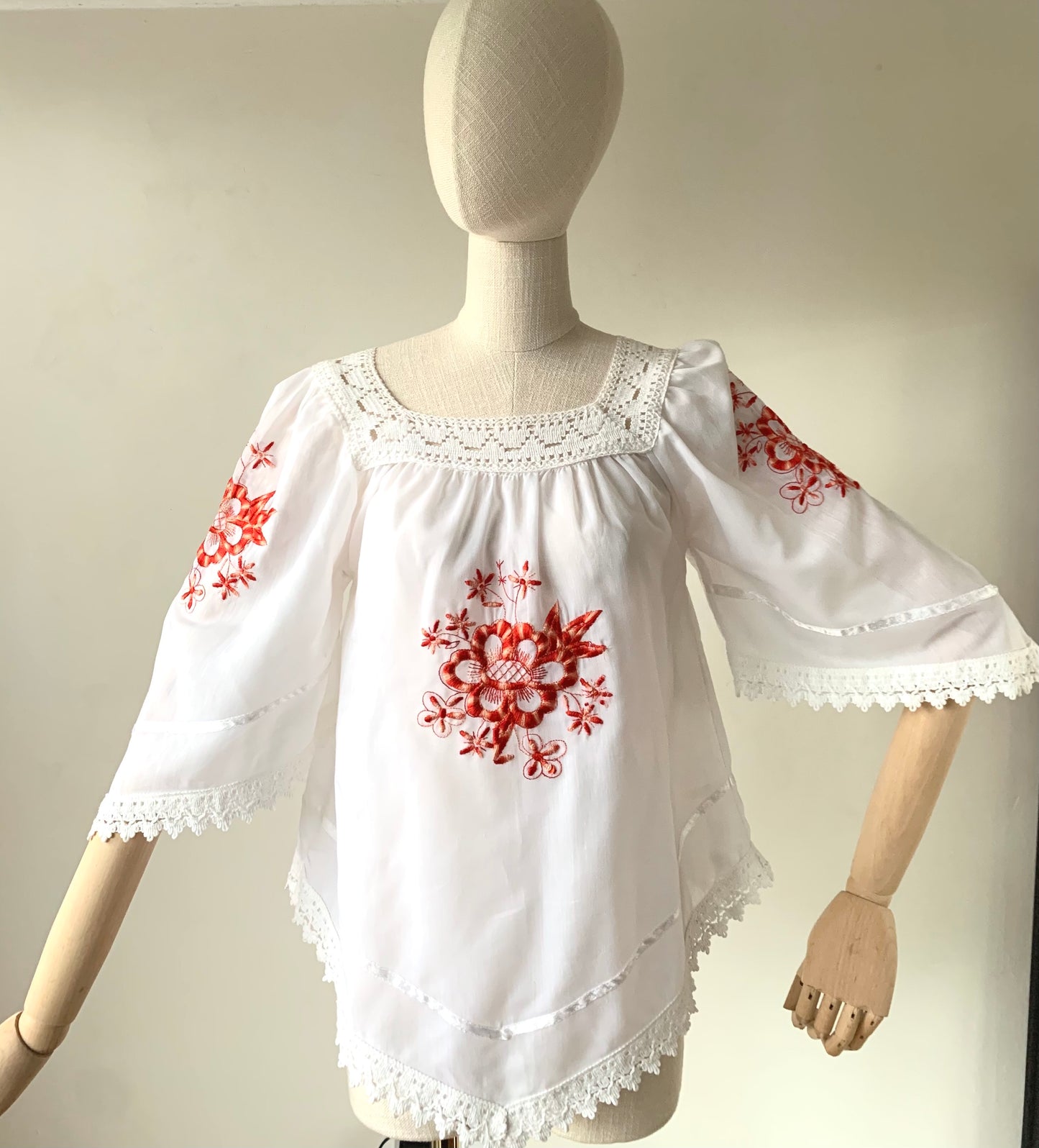 Vintage 1970s's Hungarian Red Embroidered Tunic