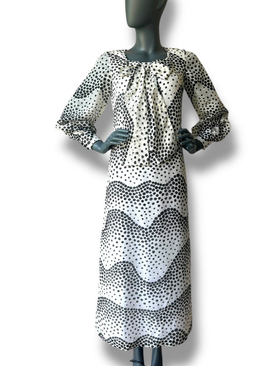 Vintage 1970s Pussy Bow Dress