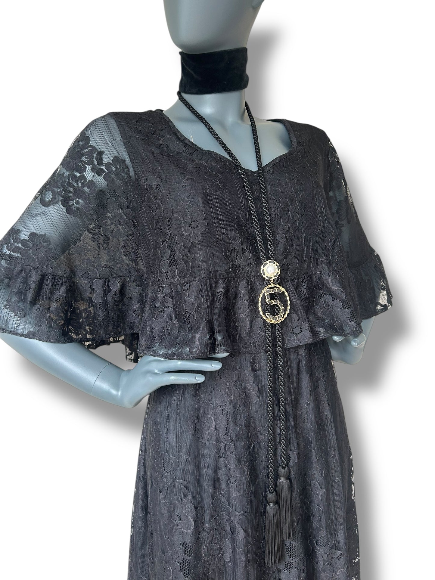 Vintage 1970s Kati By Laura Phillip Lace Cape Frill  Dress