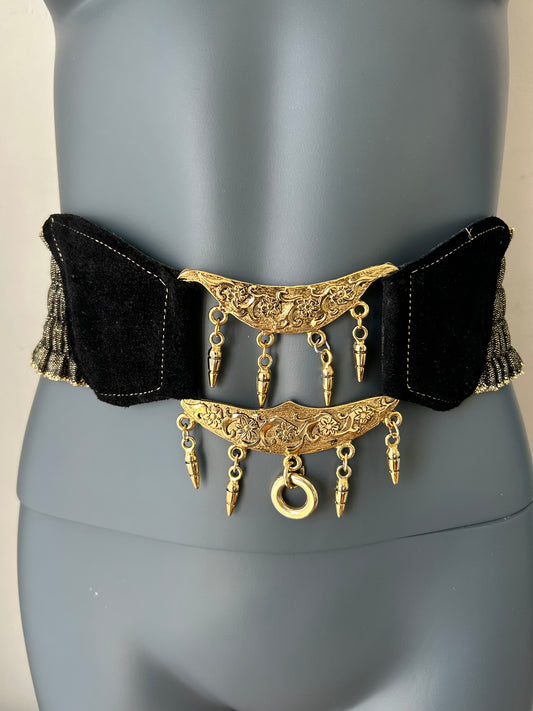 Vintage 80s Gold  statement belt