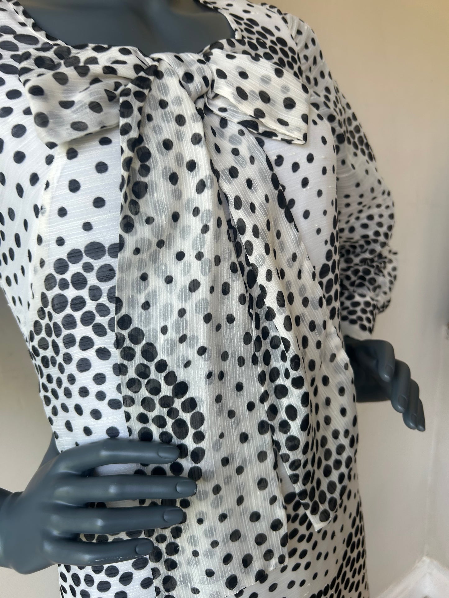 Vintage 1970s Pussy Bow Dress