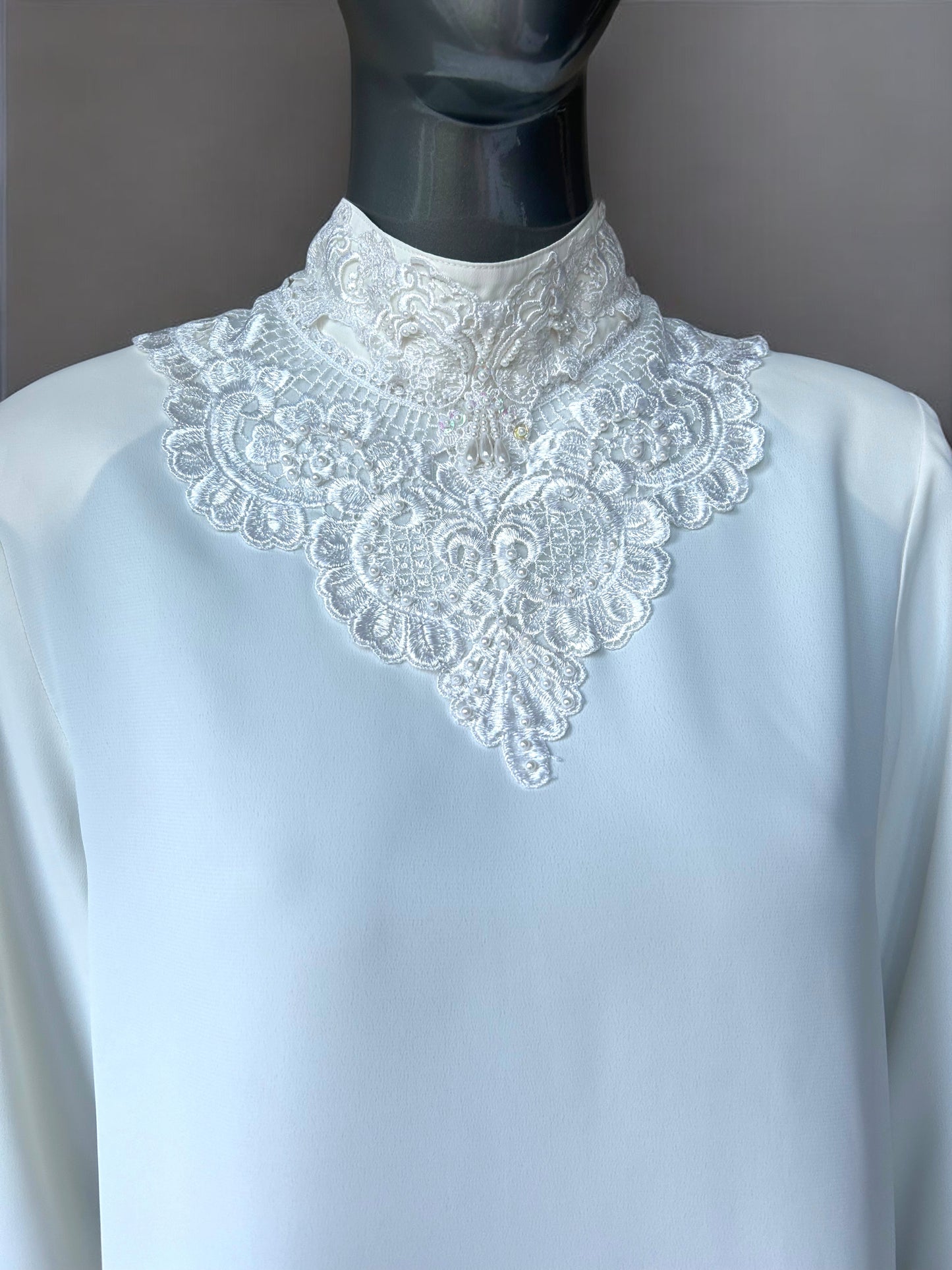 Vintage 80s Cream Lace Collar Tunic