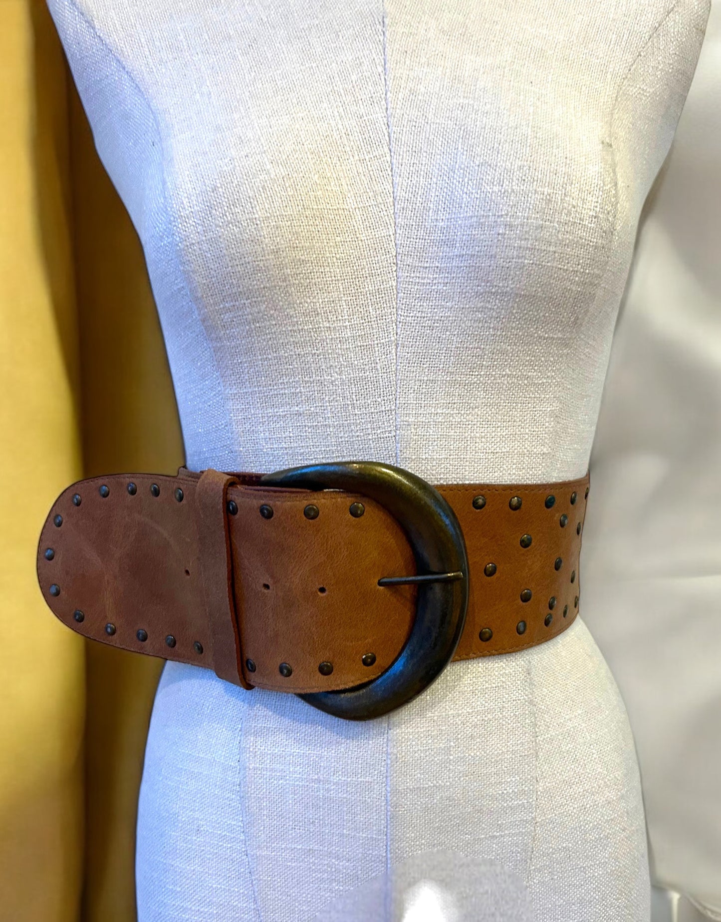 Vintage 1980s Oversized Wise belt Avant Garde Statement Belt