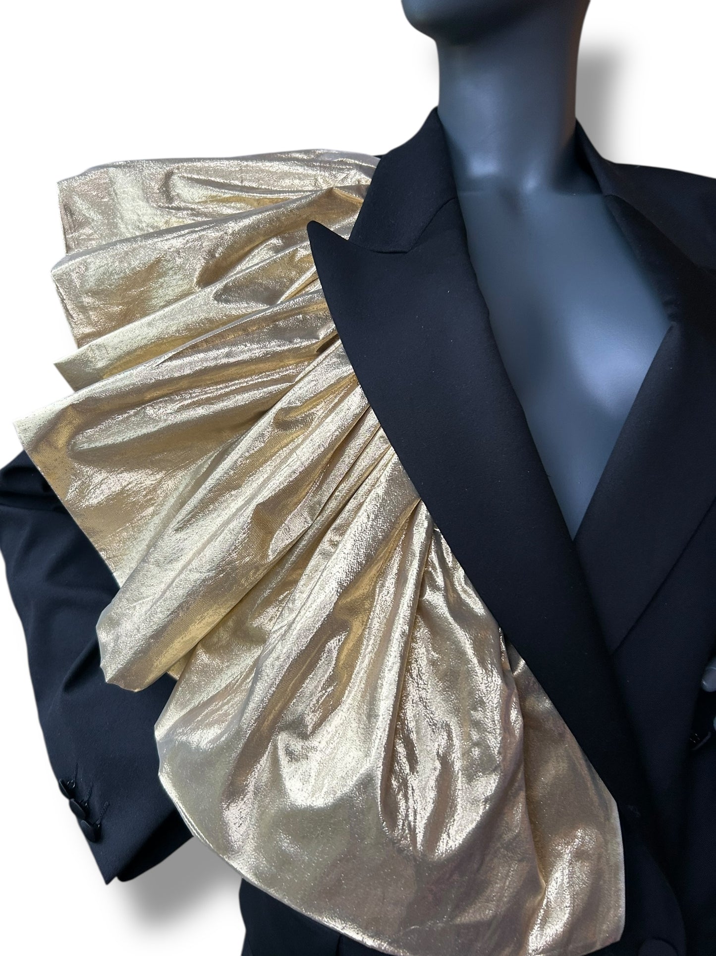 Overdress Vintage Redefined Tuxedo Couture Frill Blazer