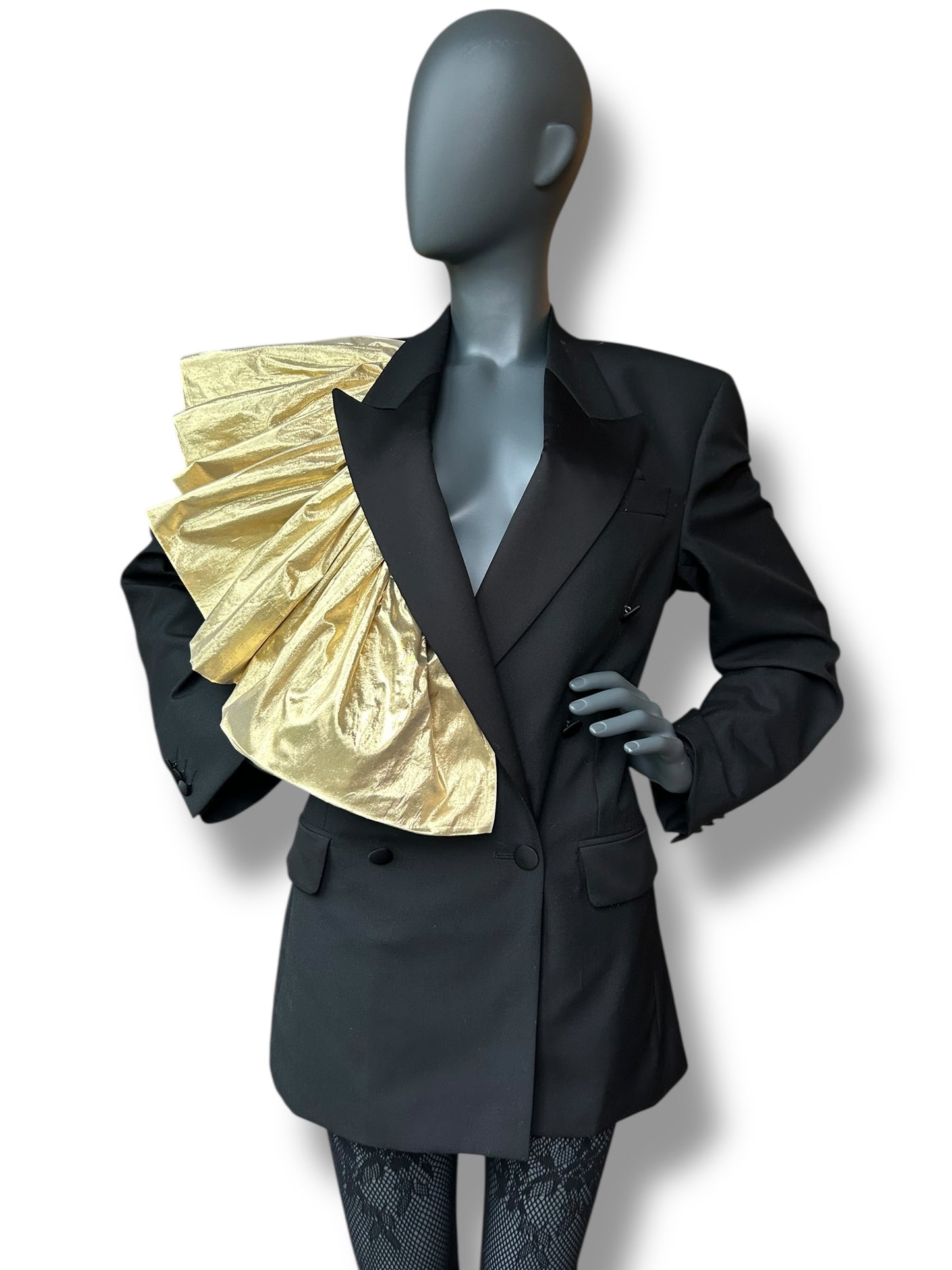 Overdress Vintage Redefined Tuxedo Couture Frill Blazer