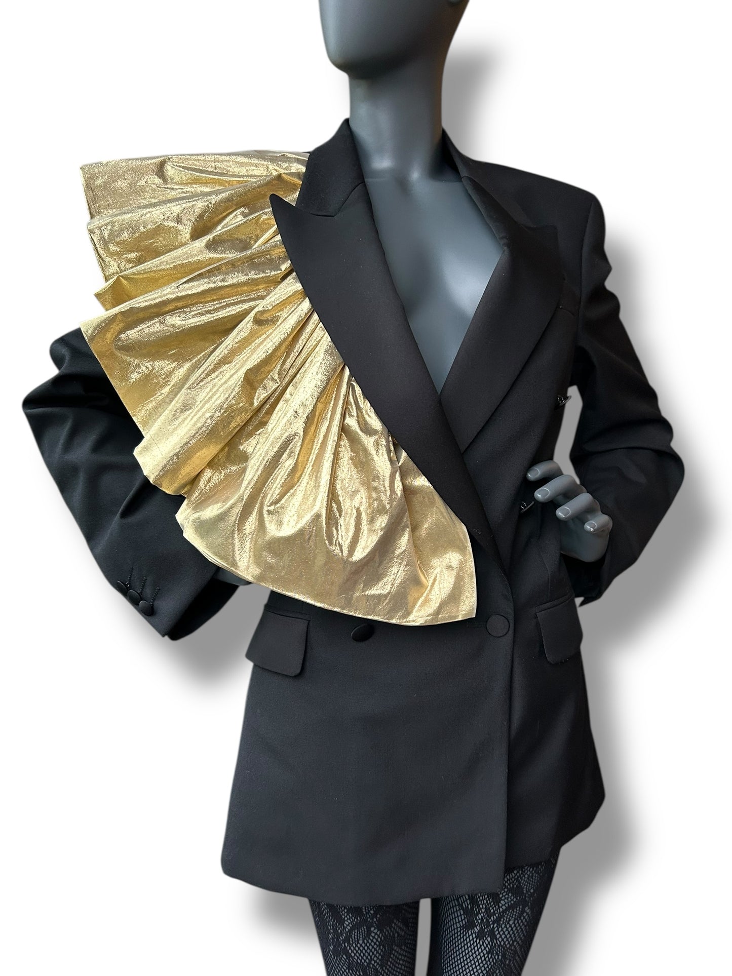 Overdress Vintage Redefined Tuxedo Couture Frill Blazer